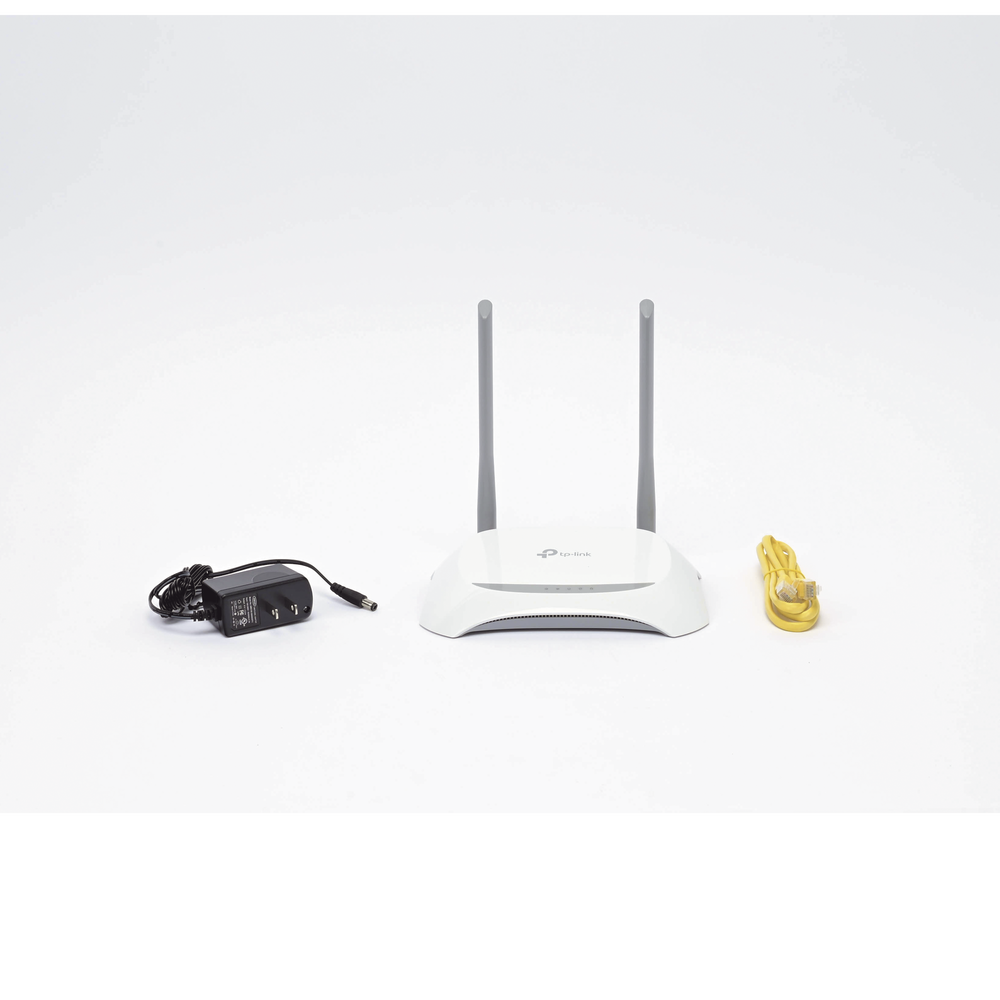 Router Inalámbrico para WISP con Configuración de fábrica personalizable / 2 Antenas 5dBi / 4 Puertos LAN 10/100Mbps / MIMO 2x2 / Control de Ancho de Banda / Red de Invitados / Control Parental