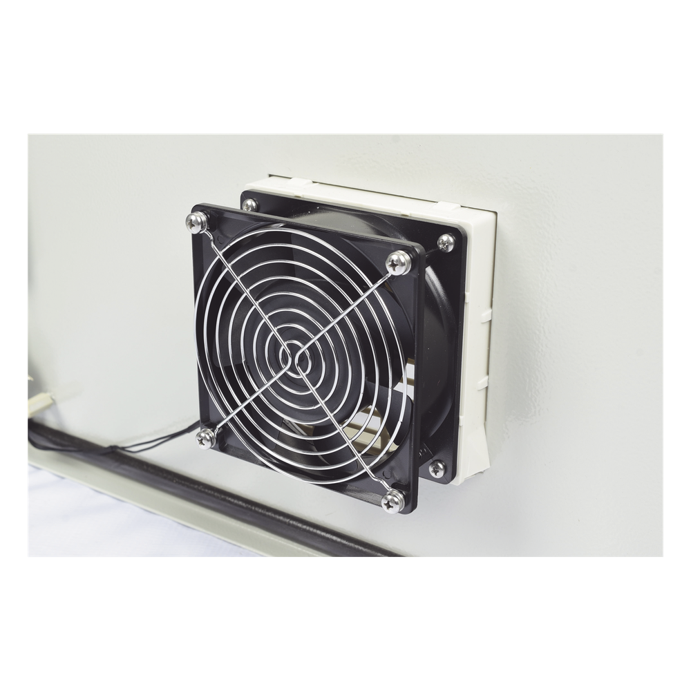 Gabinete Ventilado de Acero IP55 Uso en Exterior (400 x 600 x 250 mm) con Placa Trasera Interior Metálica y Compuerta Inferior Atornillable. Incluye Ventilador, Ventilas, filtros, Chapas y Llave T.